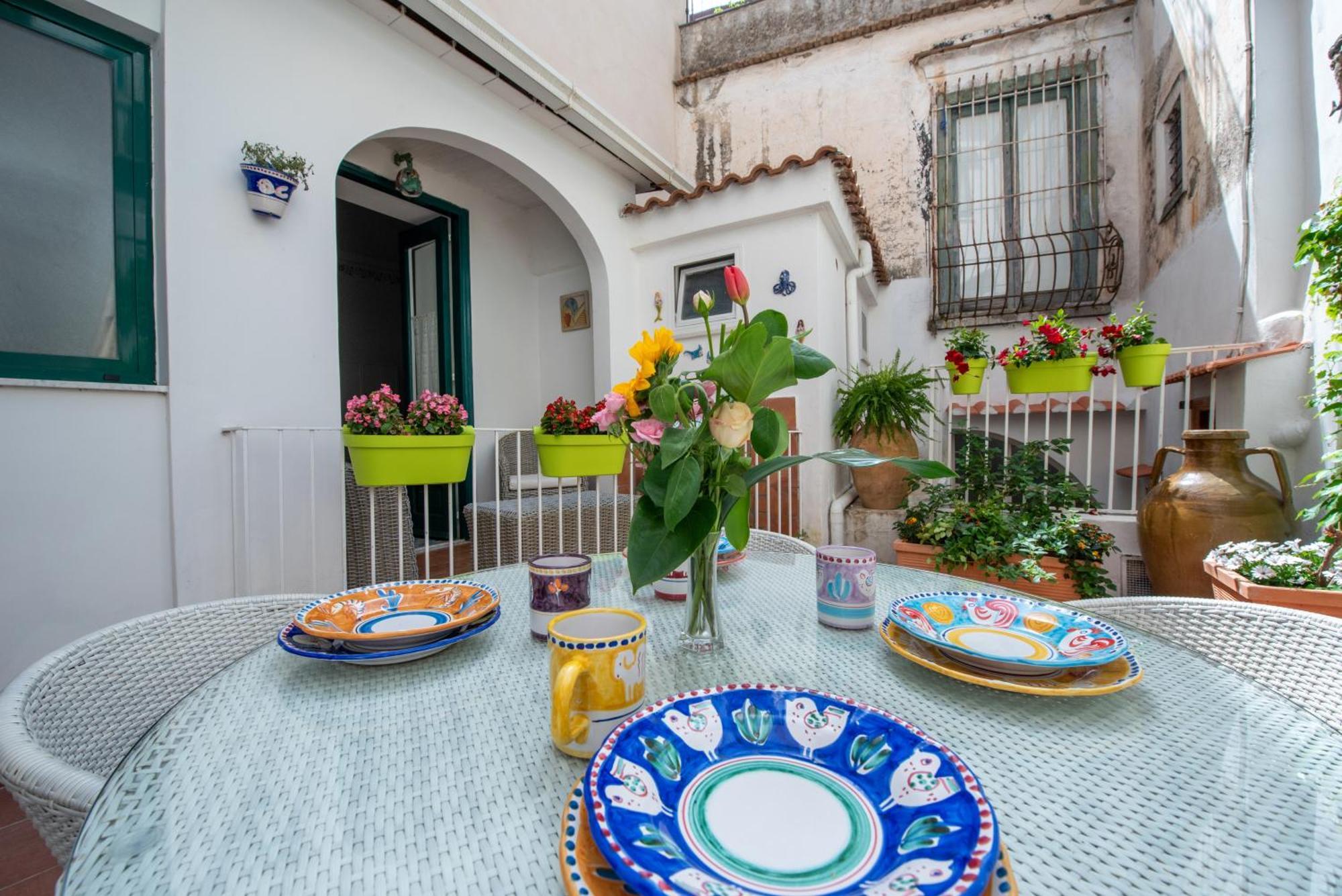 Amalfi Un Po'... Daire Dış mekan fotoğraf